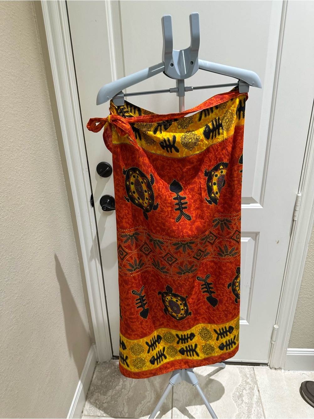 Ashley Stewart Yellow and Black Tropical Print Sarong - Picture 2 of 8